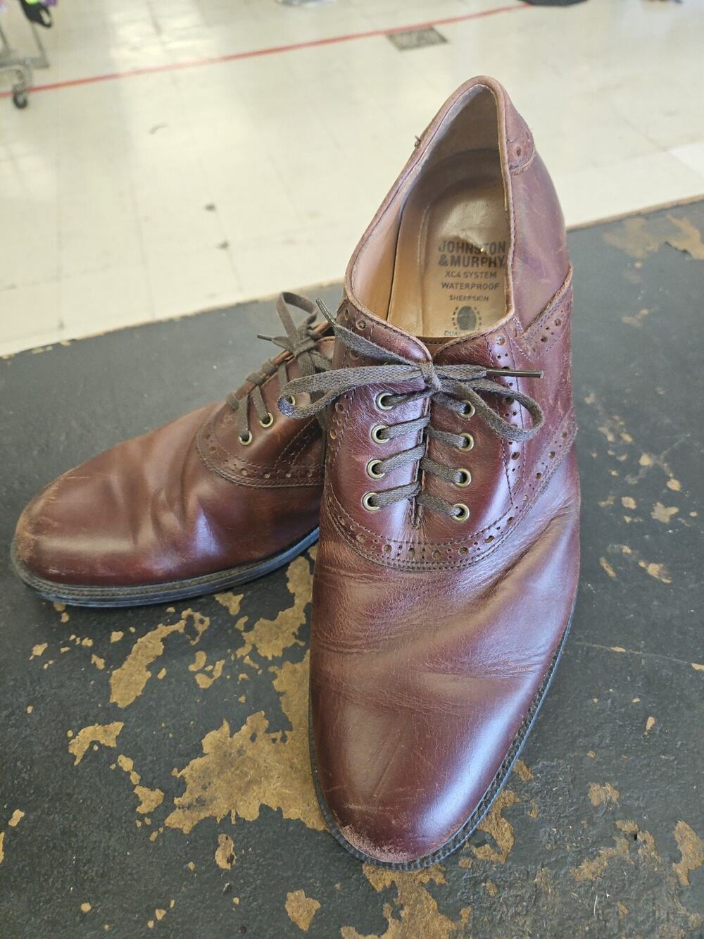 Johnston & Murphy XC4 Sheepskin Waterproof Men's Brown Shoes - Size 11M Dress